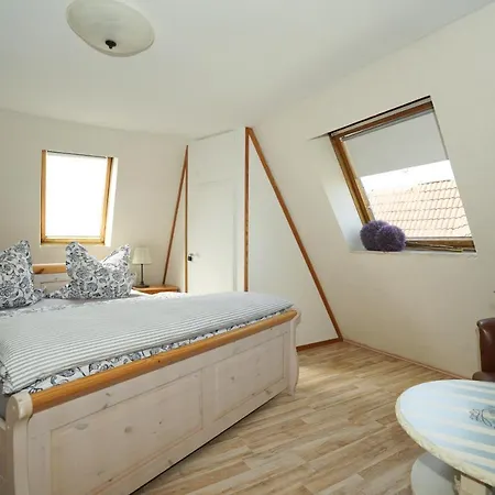 Kiebitz Mit Sauna Holiday home Cappel-Neufeld